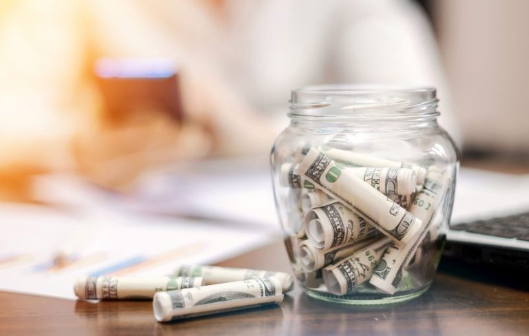 The Seasonality Trend Driving XLK and XLI to New Highs